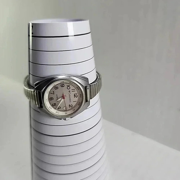 Womens Columbia Sports Watch 26mm Silver Tone Stretch Band Date 50M New Battery - Picture 12 of 14